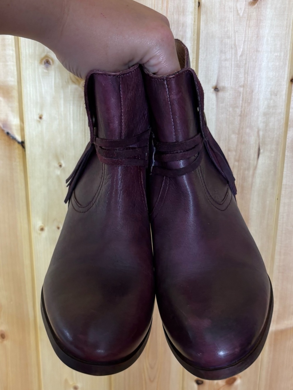 Maddison Burgundy Leather Ankle Boots Women’s Size 7 Block Heel Tassel Zip Boho - Picture 4 of 16